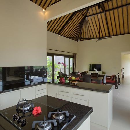 Villa Cahaya Perfectly Formed By The Natural Surrounding And Balinese Hospitality Lovina  Exterior photo