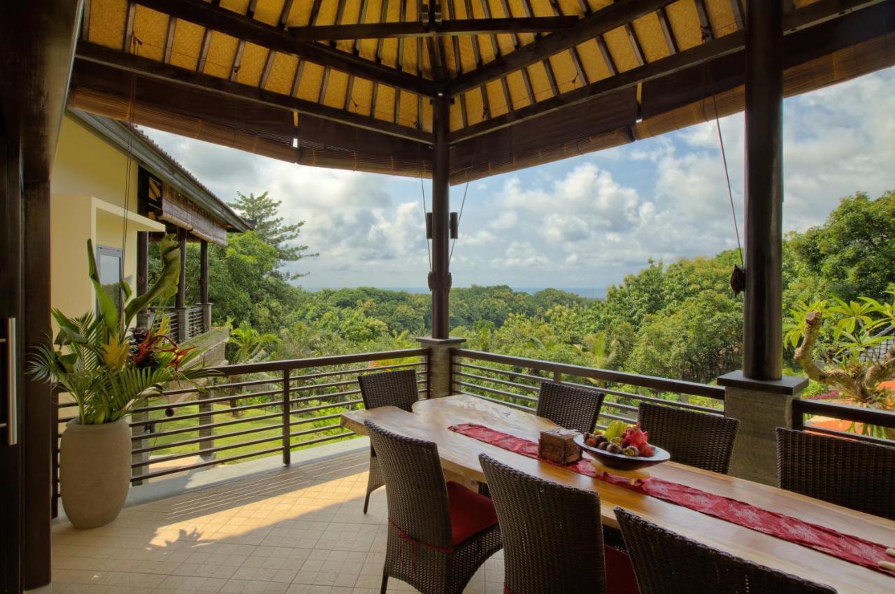Villa Cahaya Perfectly Formed By The Natural Surrounding And Balinese Hospitality Lovina  Exterior photo