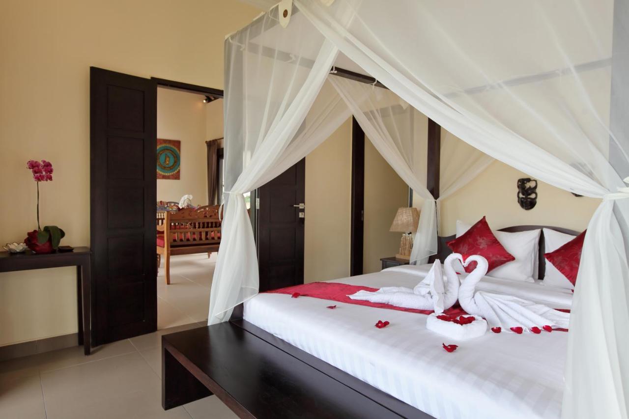 Villa Cahaya Perfectly Formed By The Natural Surrounding And Balinese Hospitality Lovina  Exterior photo