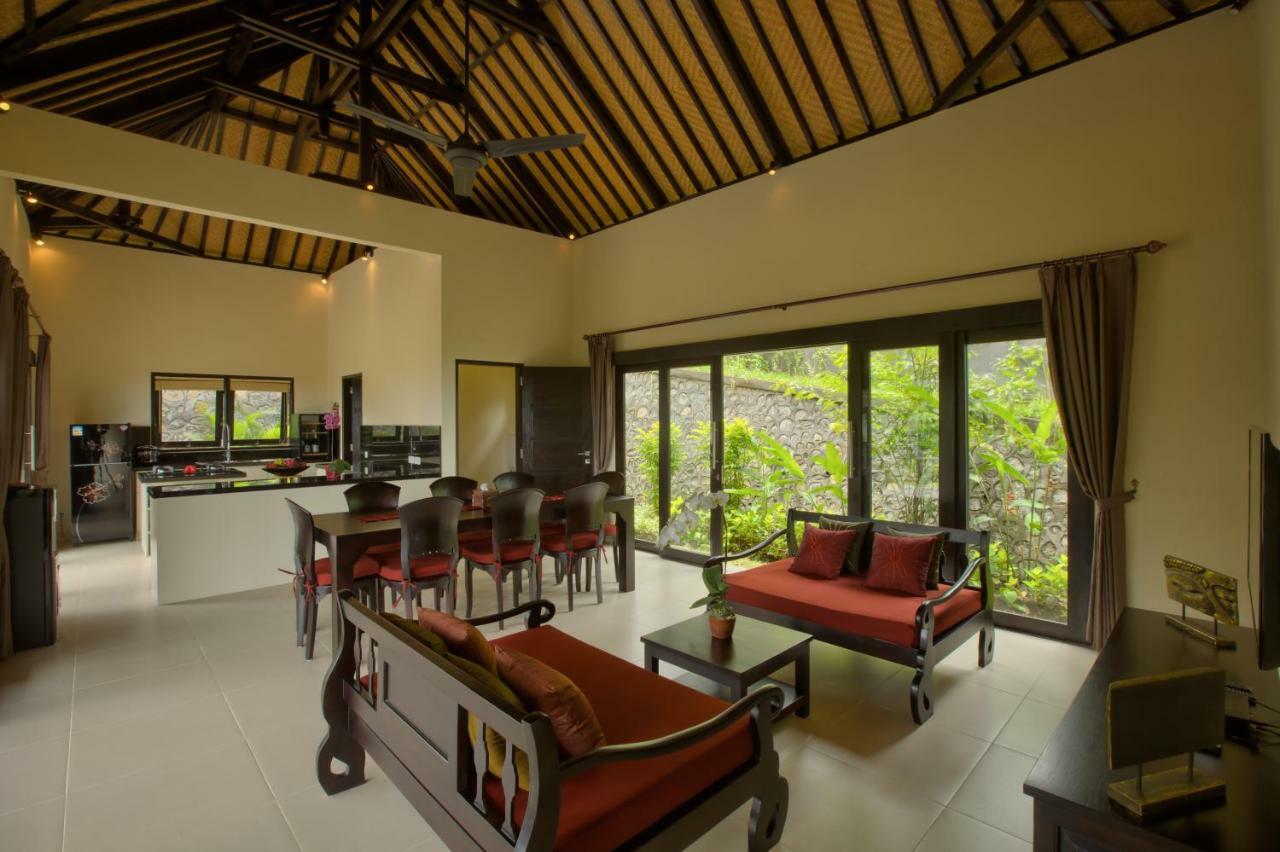 Villa Cahaya Perfectly Formed By The Natural Surrounding And Balinese Hospitality Lovina  Exterior photo